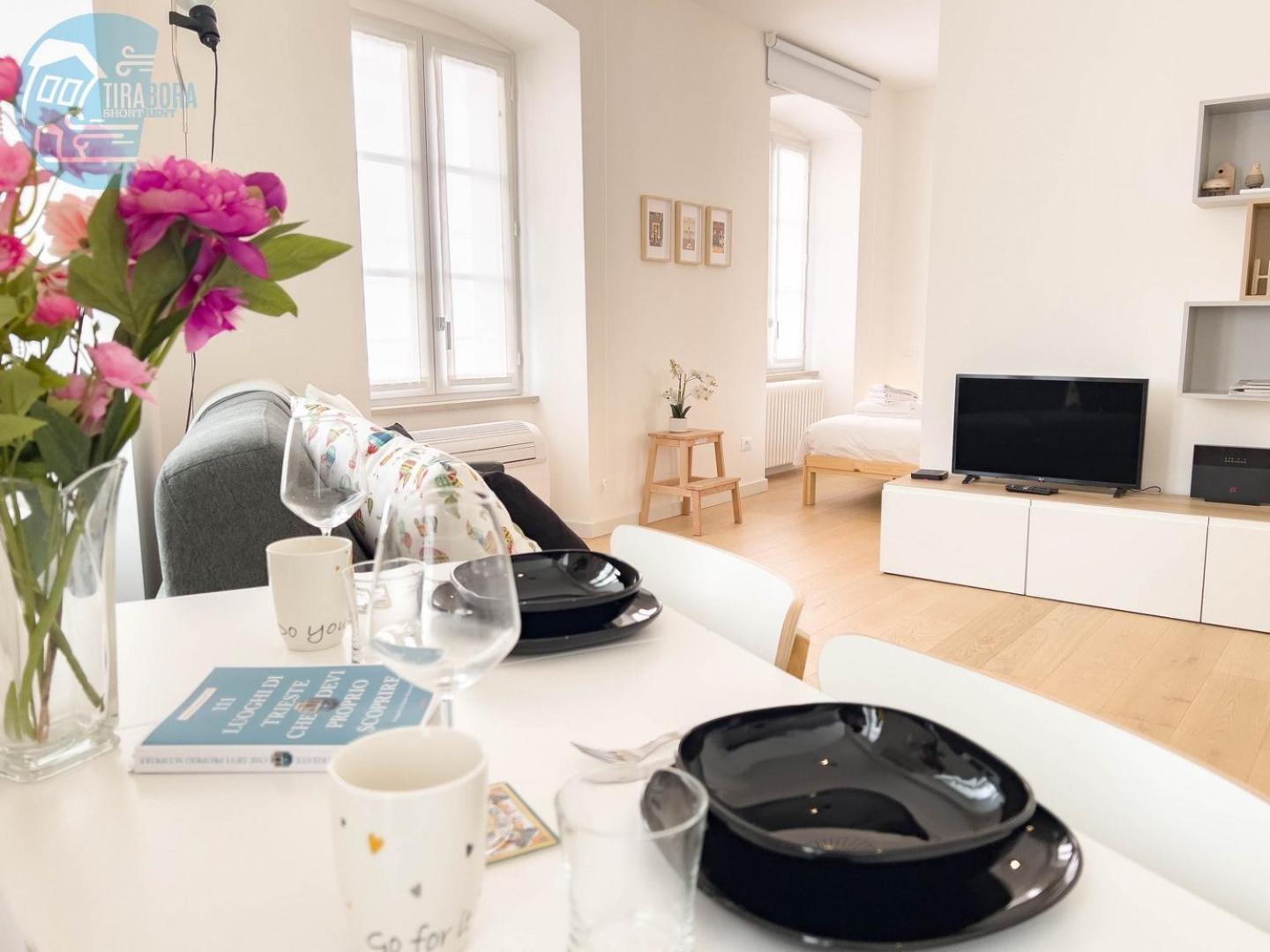Corridoni 2B Tirabora Short Rent Leilighet Trieste Eksteriør bilde